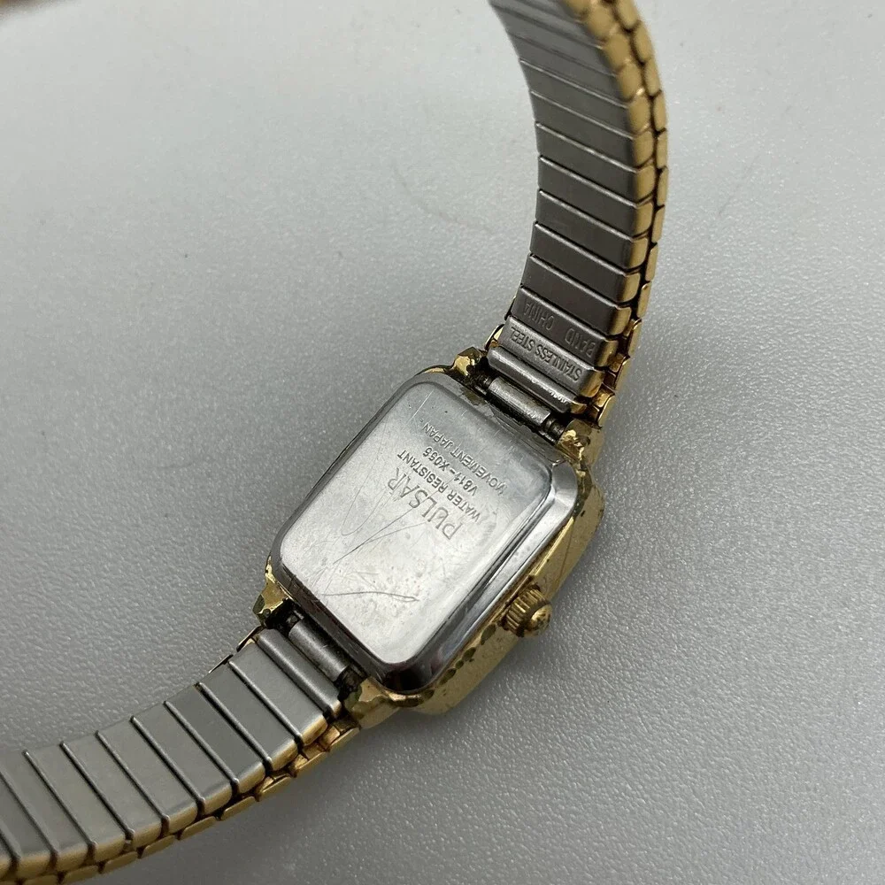 Vintage Pulsar Womens Watch 17mm Cream Dial Gold Tone V811-X055 New Battery